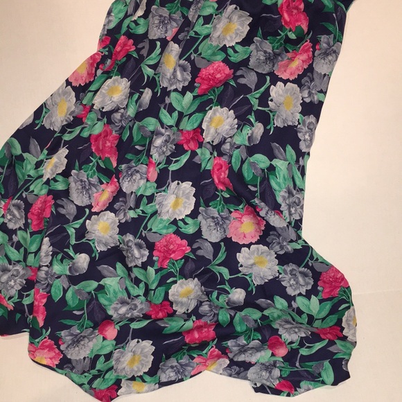 Joie Silk Ruzena Floral Print Wrap Dress | XS | Spaghetti Strap, 100% Silk Lined - Picture 8 of 9